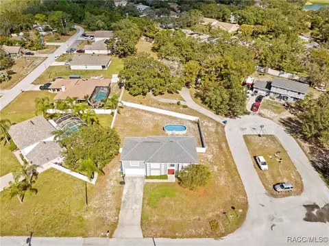View/Area - 7319 Lagoon Rd, Spring Hill, FL 34606 photo 4 of 10