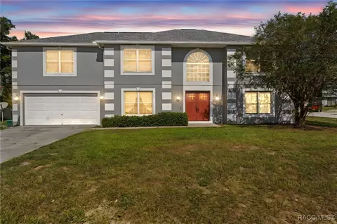 Exterior - 7319 Lagoon Rd, Spring Hill, FL 34606 photo 2 of 8