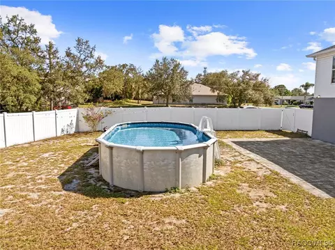 Exterior - 7319 Lagoon Rd, Spring Hill, FL 34606 photo 8 of 8