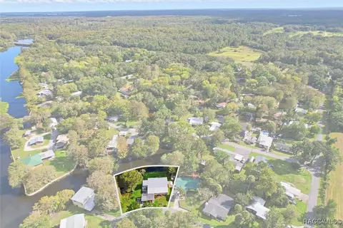 12290 E Raintree Ct, Inverness, FL 34450