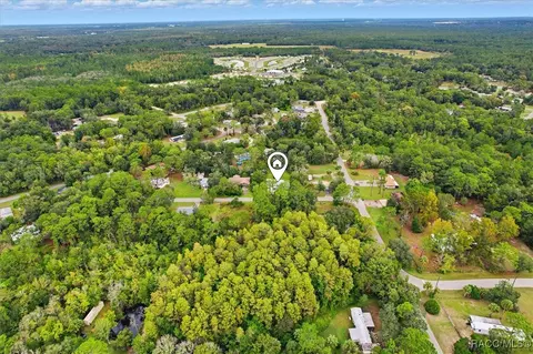 7615 Narcissus Ln, Homosassa, FL 34448