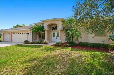 3 Bonnie Ct S, Homosassa, FL 34446