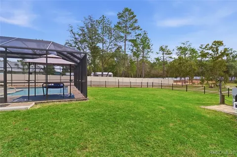 Exterior - 1576 E Cleveland St, Hernando, FL 34442 photo 11 of 11