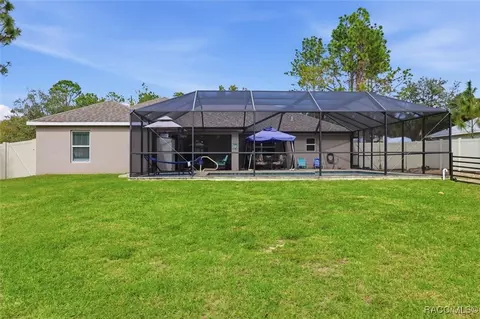 Exterior - 1576 E Cleveland St, Hernando, FL 34442 photo 10 of 11