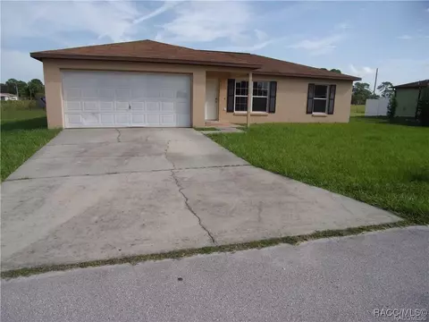 6469 W Pelican Ln, Homosassa, FL 34448