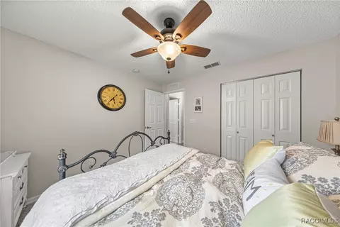 Bedroom - 9482 SW 93rd Loop, Ocala, FL 34481 photo 4 of 4