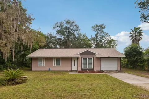 6581 S Hamburg Ter, Homosassa, FL 34446