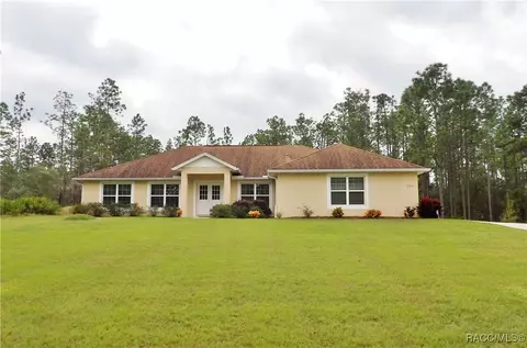 5886 W Pawnee Dr, Beverly Hills, FL 34465