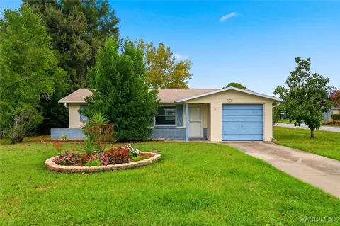 27 Regina Blvd, Beverly Hills, FL 34465