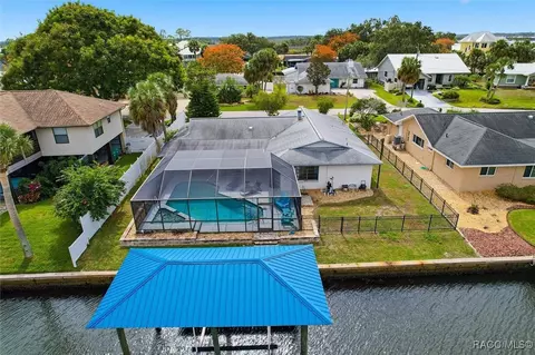11831 W Sunnybrook Ct, Crystal River, FL 34429