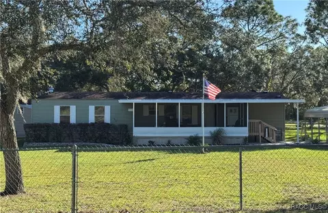 5325 S Thrasher Ave, Homosassa, FL 34446