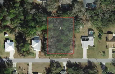 2105 E Newhaven St, Inverness, FL 34453