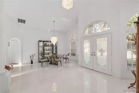 Entry Way - 90 Winding River Ln, Inglis, FL 34449 photo 3 of 7