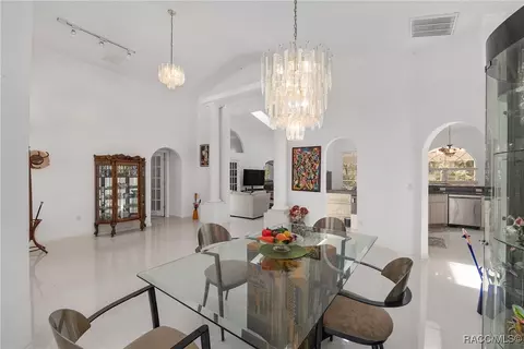 Dining - 90 Winding River Ln, Inglis, FL 34449 photo 2 of 5