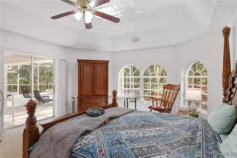 Bedroom - 90 Winding River Ln, Inglis, FL 34449 photo 3 of 9