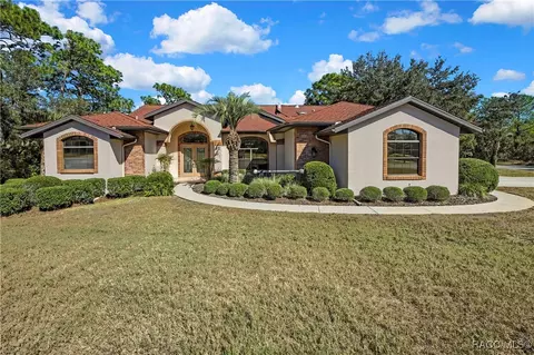 35 Hackberry Dr, Homosassa, FL 34446