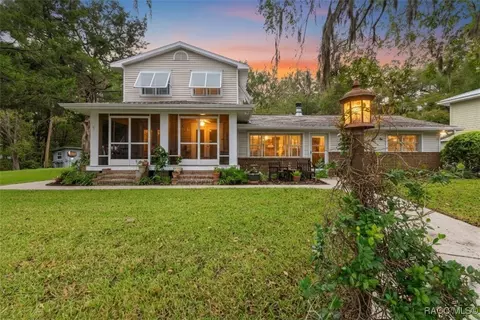 34 Aragon Dr, Inglis, FL 34449
