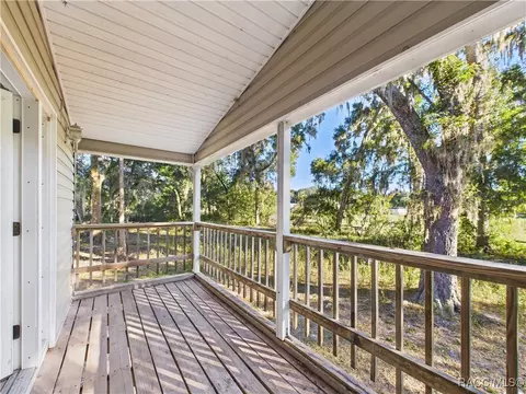 Exterior - 3740 NE 133rd St, Anthony, FL 32617 photo 2 of 4