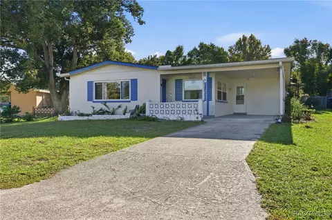 29 N Wadsworth Ave, Beverly Hills, FL 34465