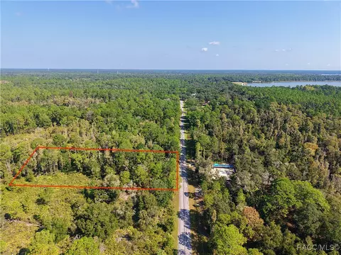 9566 N Cavewood Ave, Crystal River, FL 34428
