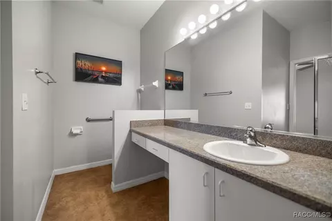 Bath - 785 W Toucan Loop, Hernando, FL 34442 photo 1 of 3