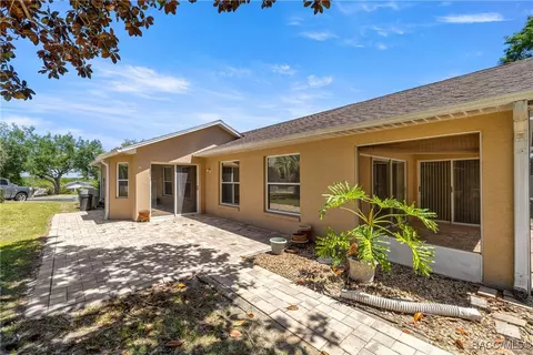Exterior - 785 W Toucan Loop, Hernando, FL 34442 photo 3 of 10
