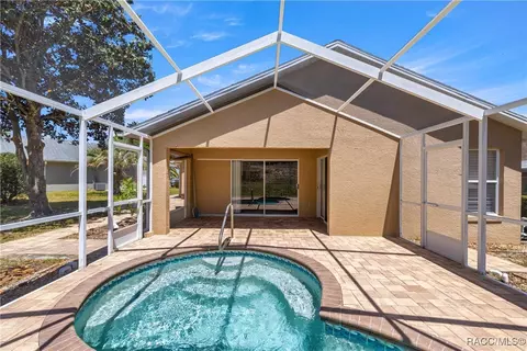 Exterior - 785 W Toucan Loop, Hernando, FL 34442 photo 6 of 10