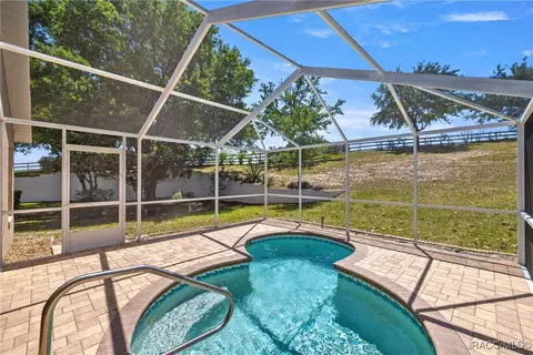 Exterior - 785 W Toucan Loop, Hernando, FL 34442 photo 7 of 10