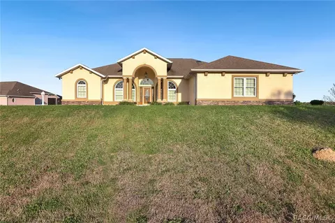 236 N Hambletonian St, Inverness, FL 34453