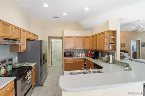 Kitchen - 3542 N Chandler Dr, Hernando, FL 34442 photo 1 of 2
