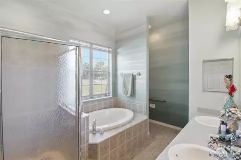 Bath - 3542 N Chandler Dr, Hernando, FL 34442 photo 1 of 4