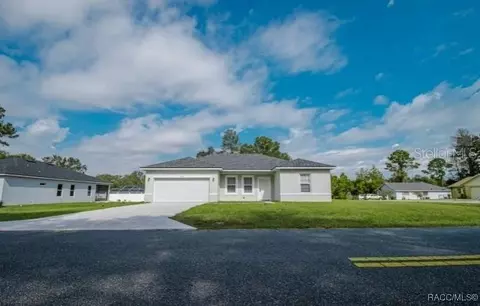 6346 N Darlington Dr, Dunnellon, FL 34434