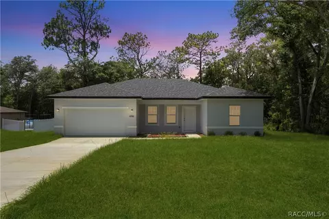 6346 N Darlington Dr, Dunnellon, FL 34434