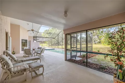 Exterior - 631 E Liberty St, Hernando, FL 34442 photo 5 of 17