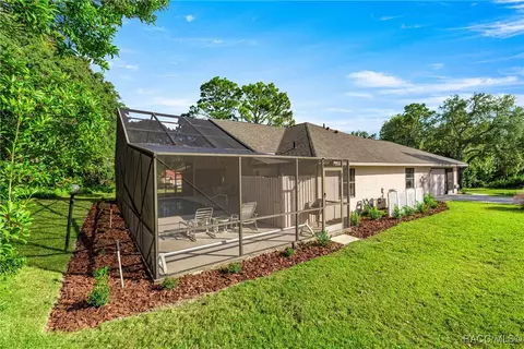 Exterior - 631 E Liberty St, Hernando, FL 34442 photo 11 of 17