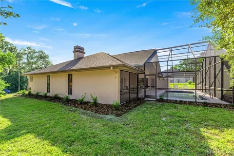 Exterior - 631 E Liberty St, Hernando, FL 34442 photo 12 of 17