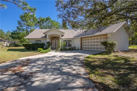 4215 N Pink Poppy Dr, Beverly Hills, FL 34465