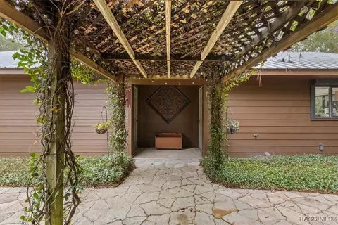 Exterior - 154 SE Hammock Rd, Inglis, FL 34449 photo 10 of 10