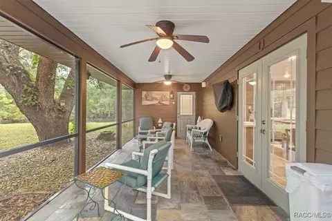 Exterior - 154 SE Hammock Rd, Inglis, FL 34449 photo 6 of 10