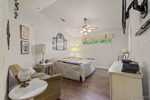 Bedroom - 154 SE Hammock Rd, Inglis, FL 34449 photo 1 of 6