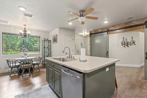 Kitchen - 154 SE Hammock Rd, Inglis, FL 34449 photo 5 of 5