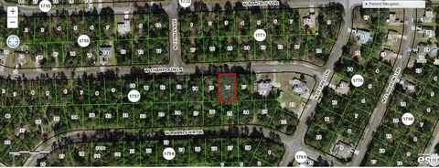 822 W Champlain Ln, Citrus Springs, FL 34434
