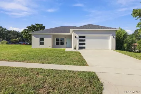 9410 N Milam Way, Citrus Springs, FL 34434