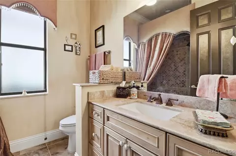 Bath - 1404 N Ridge Meadow Path, Hernando, FL 34442 photo 6 of 10