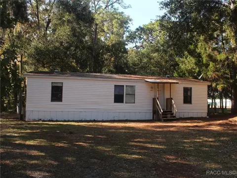 926 N Colin Kelly Pt, Crystal River, FL 34429