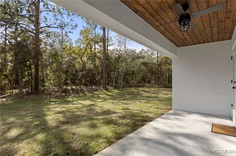 Exterior - 922 E Hobart Ln, Hernando, FL 34442 photo 3 of 7