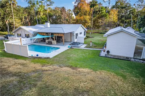 4614 Pamela Dr, Yankeetown, FL 34498