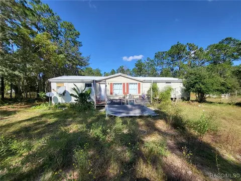 13551 SE 30th St, Morriston, FL 32668