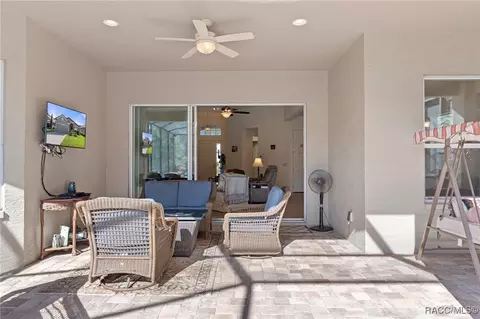 Exterior - 1454 W Laurel Glen Path, Hernando, FL 34442 photo 5 of 17