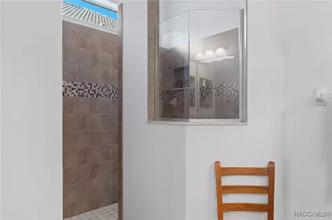 Bath - 1454 W Laurel Glen Path, Hernando, FL 34442 photo 3 of 5